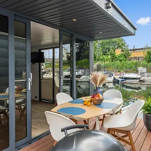  Apartment Na Wodzie - La Mare Motlava Houseboats By Downtown